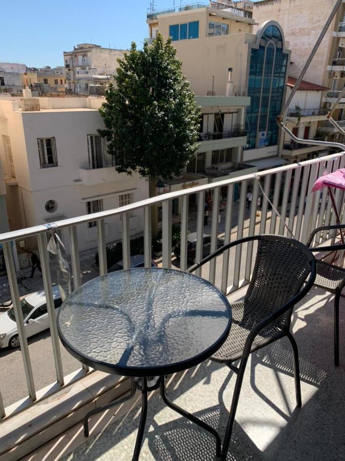 Appartment Near Center Corinto Esterno foto